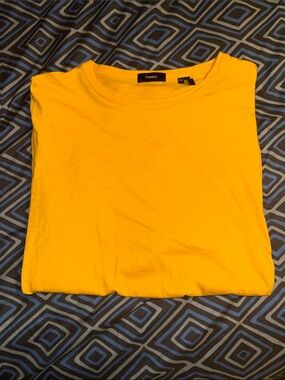 Theory Men's Short Sleeve Crew Tee in Bright Yellow